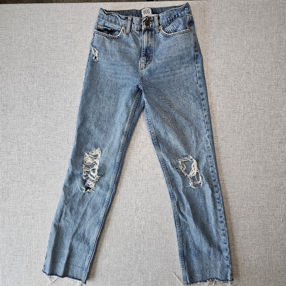 BDG Pax High Waisted Distressed Jeans 26 cropped  29" Inseam